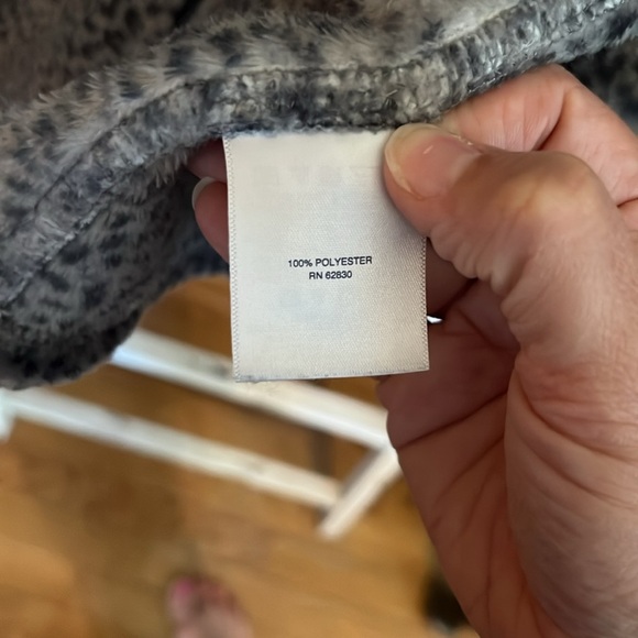 Land’s End Gray and Black Animal Print Zip Up Jacket Size M - Picture 7 of 12